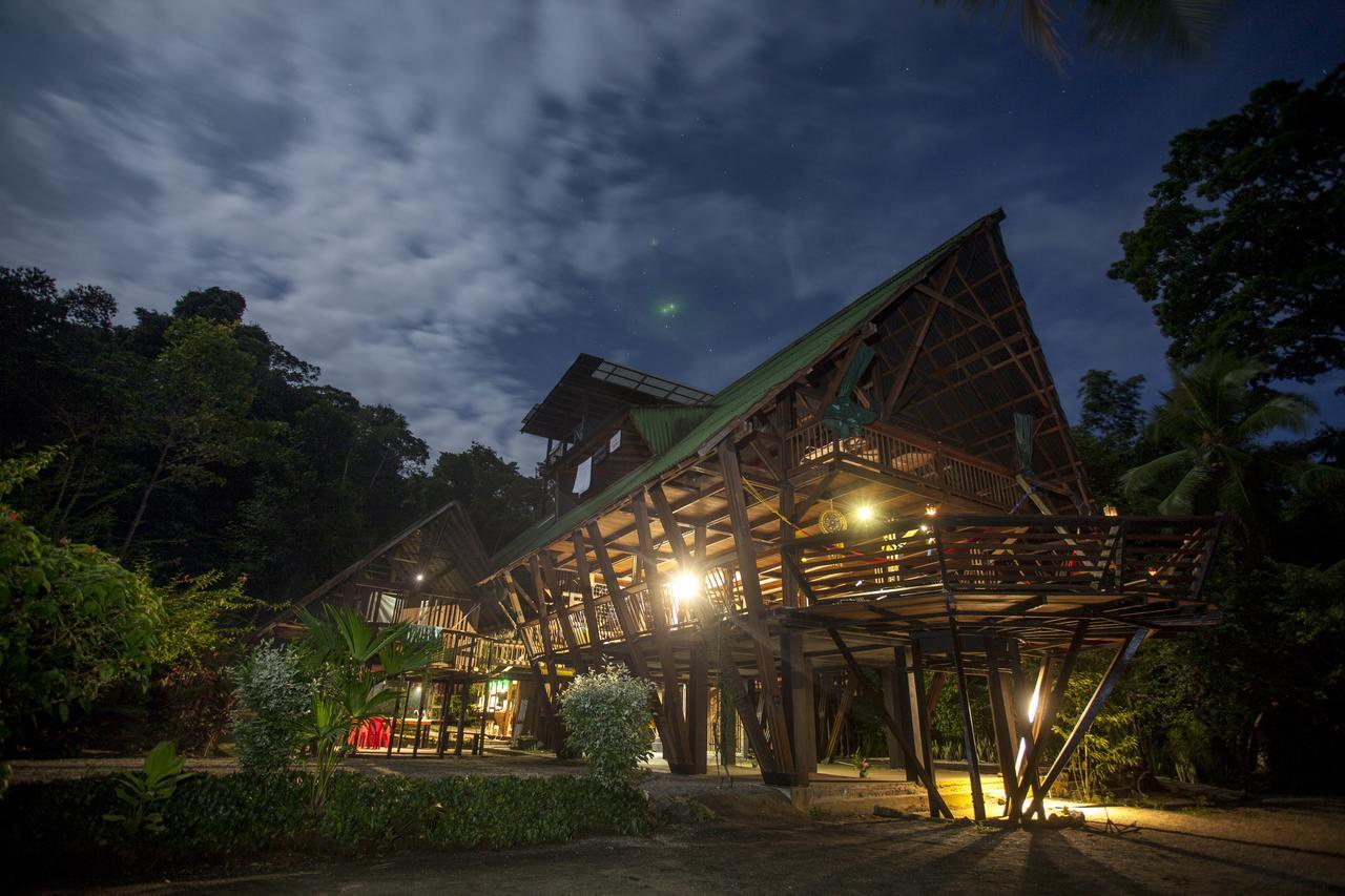 La Kuka Hotel - Nuqui Exterior photo